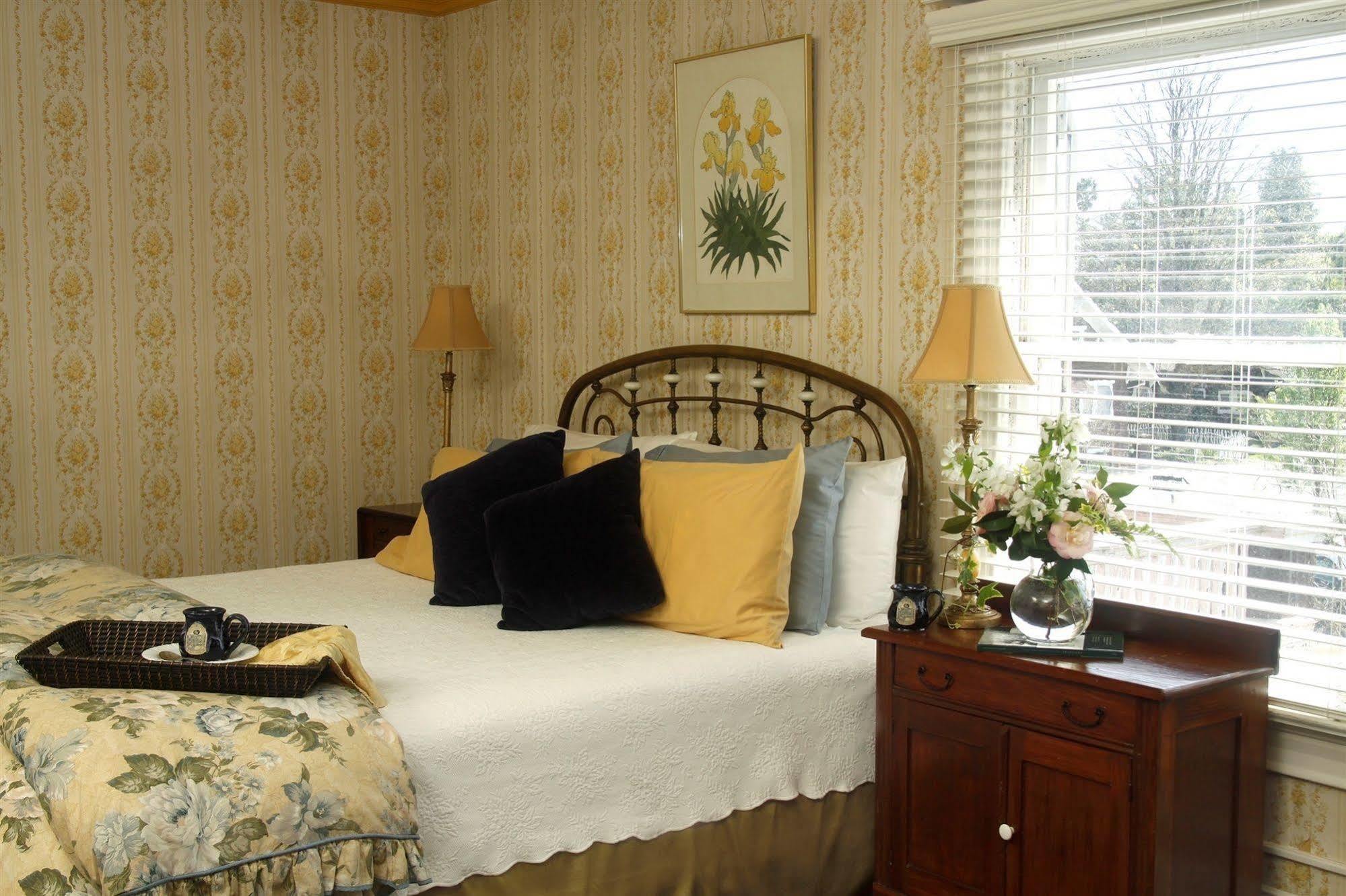 Beazley House Apartment Napa Bagian luar foto